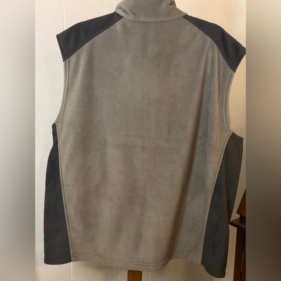 COLUMBIA Men’s Fleece Vest - Picture 2 of 5